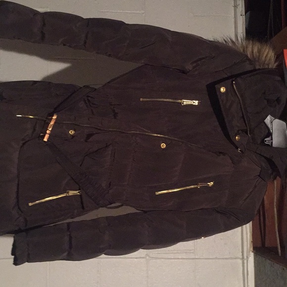 MK Coat - Picture 1 of 4